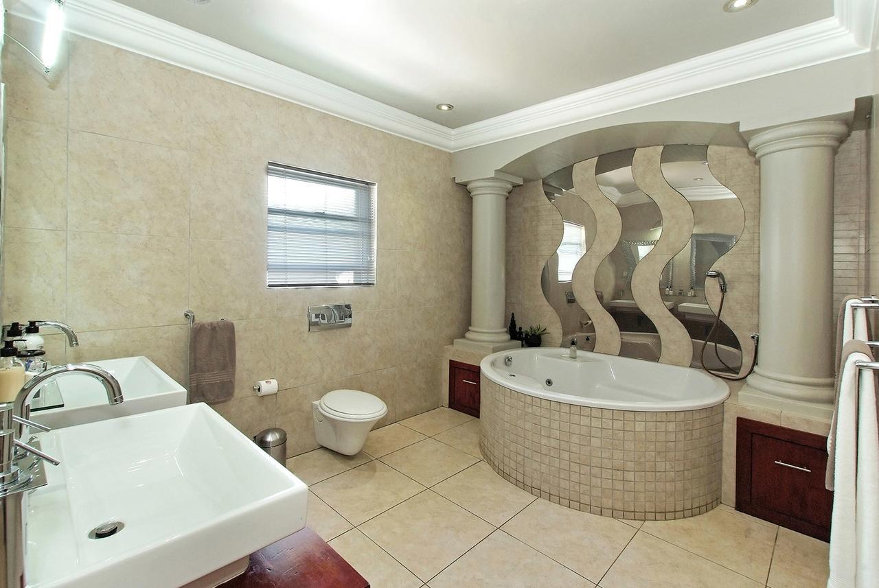 Ushaka Manor Guest House Durban Dış mekan fotoğraf